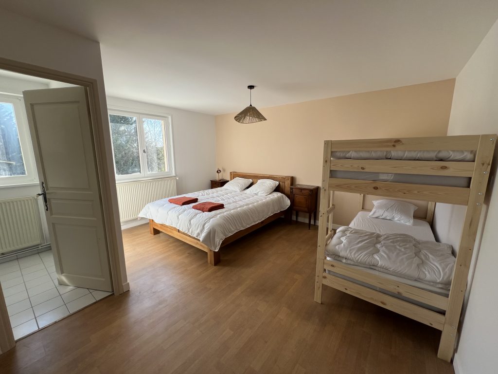 chambre-2-entiere-grand-gite-lac-des-sapins