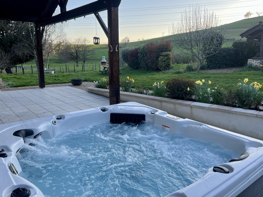 gite-beaujolais-avec-spa-privatif