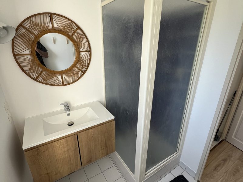 salle-bain-chambre-1-grand-gite-lac-des-sapins