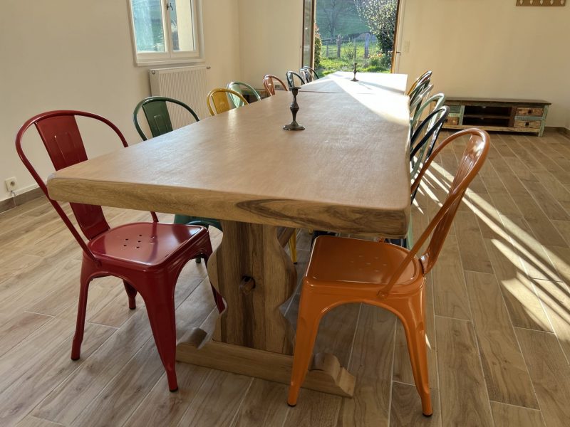 tables-manger-gite-beaujolais-bleu